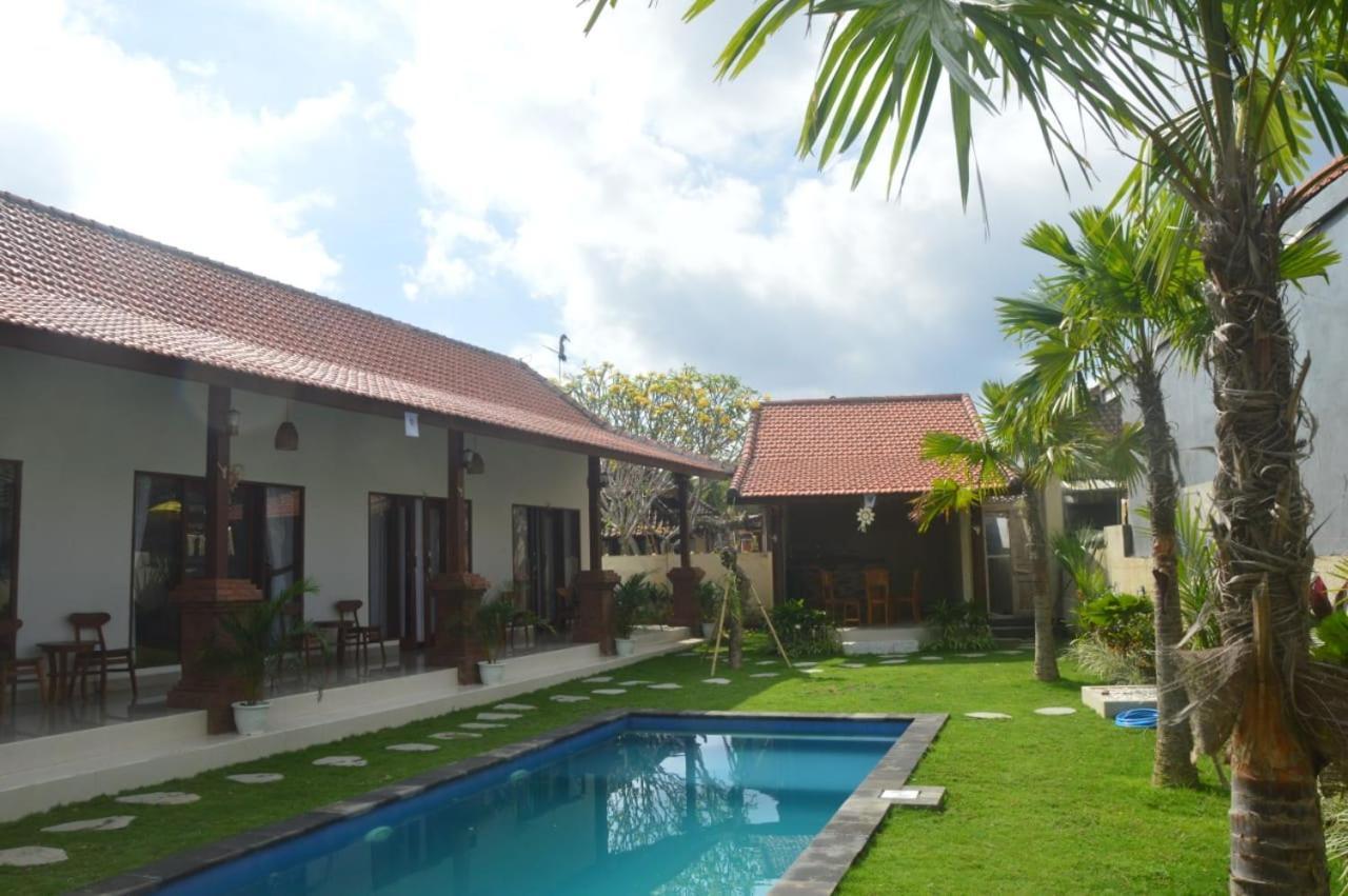 Wiryaroja Guest House 캉구 외부 사진