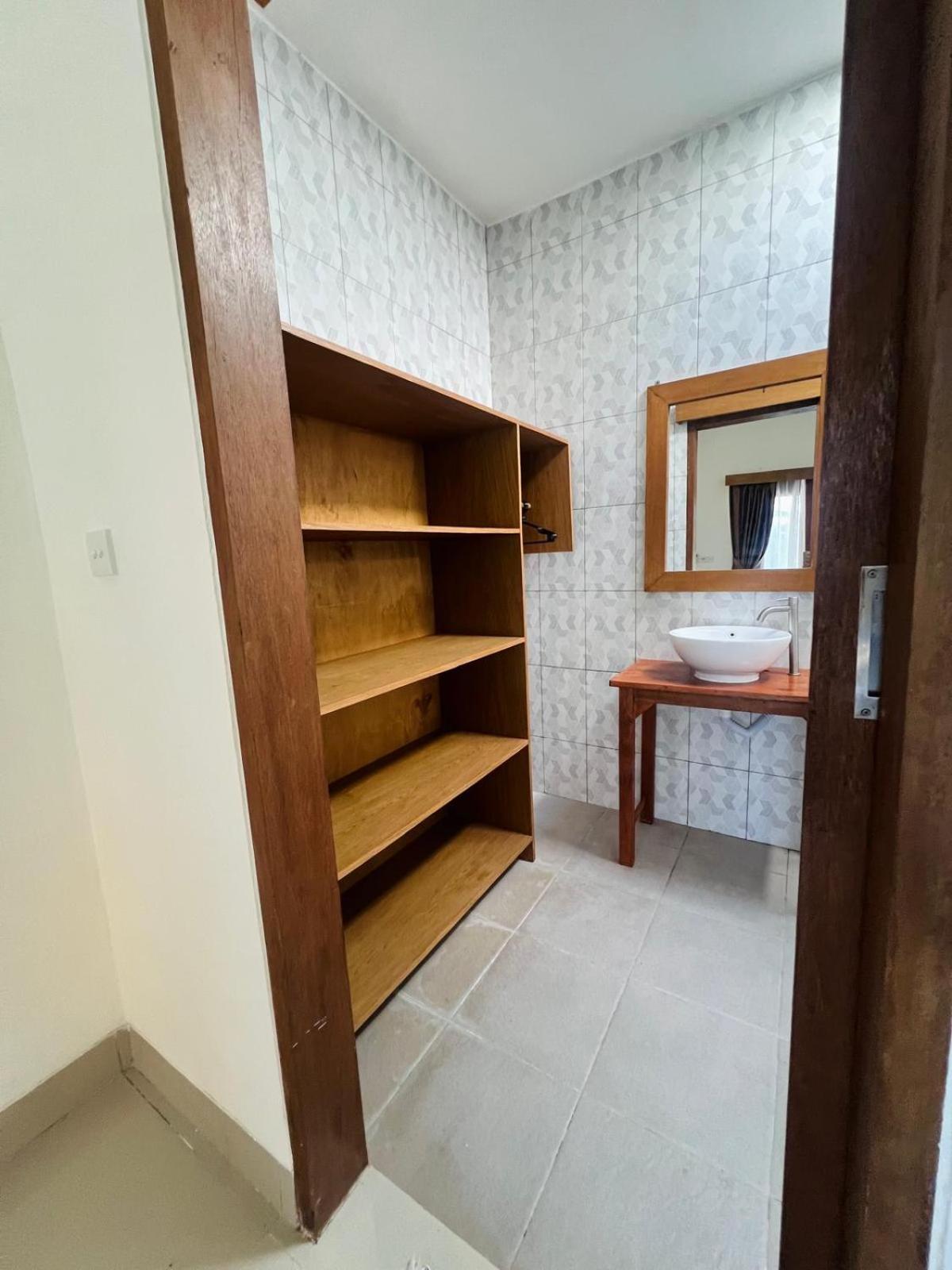 Wiryaroja Guest House 캉구 외부 사진